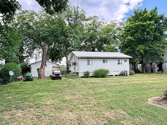 4th image of 61 Beech Island Rd