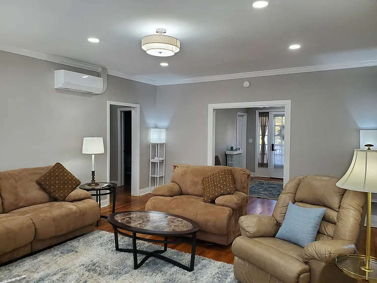 210 S Lynn Ave — Photo 7
