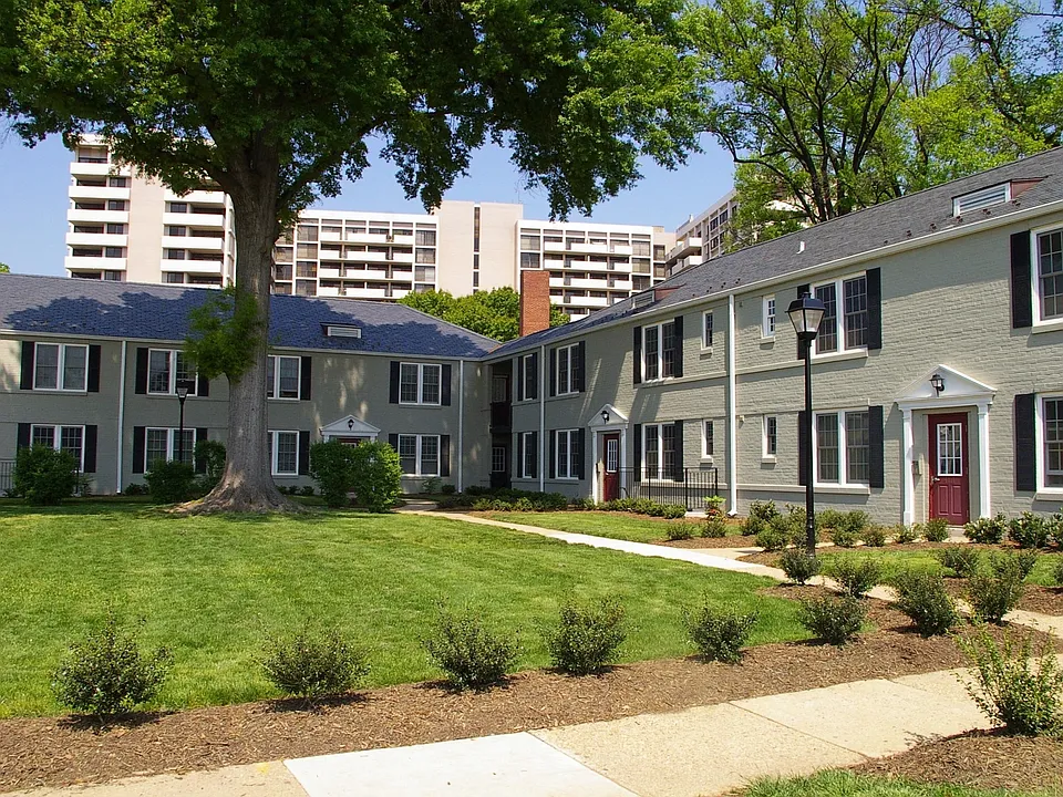 Gates of Ballston