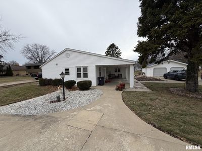 1160 Lawrence Dr, Canton, IL, 61520
