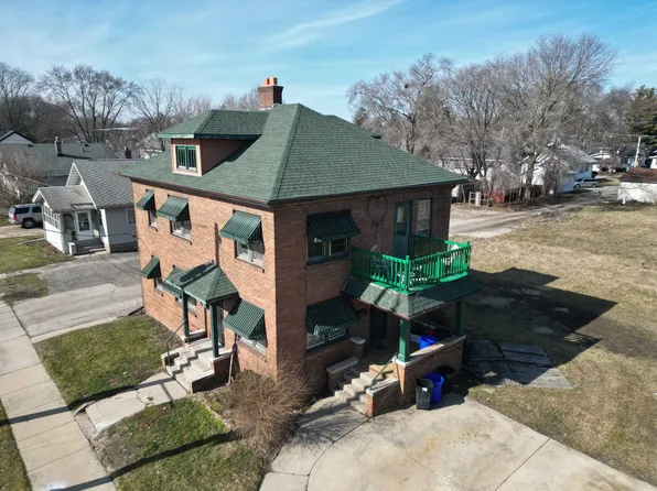 1307 Vernon St, Rockford, IL 61103