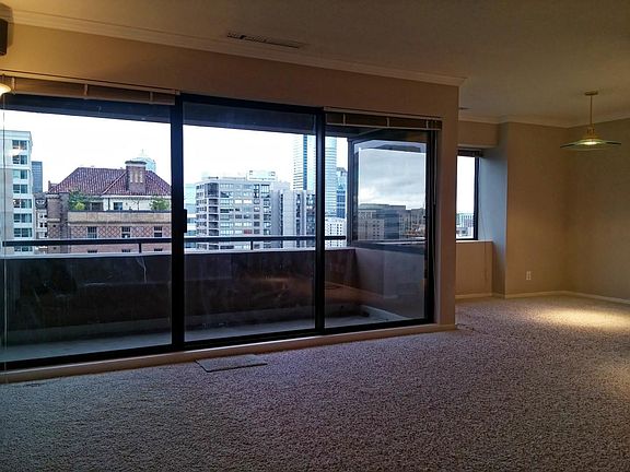 Living room & Dining room