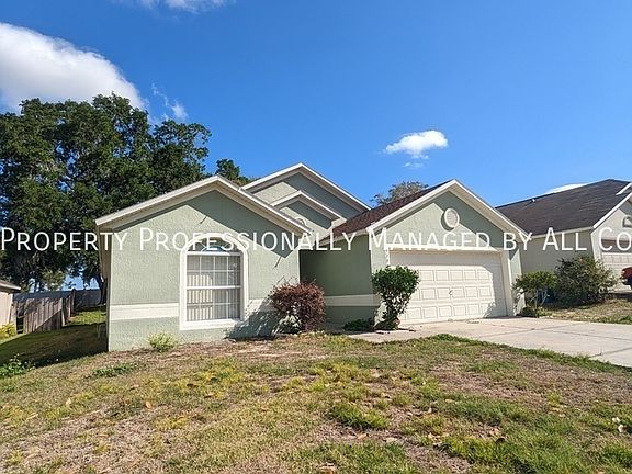 4th image of 530 Lake Charles Dr