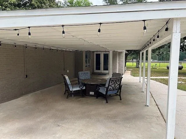 3 bed, 2.0 bath, 1751 sqft, $2,650 — Photo 4