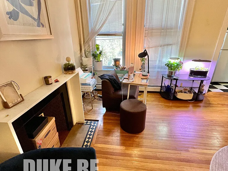 28 Cumberland St #4 — Photo 2