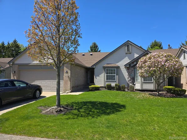 42341 Park Ridge Way, Clinton Township, MI 48038