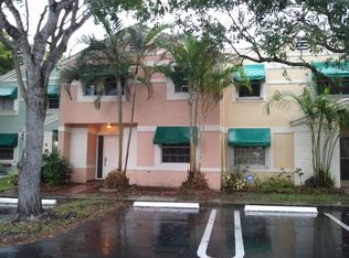 12281 Lake Loop Rd, Fort Lauderdale, FL 33330