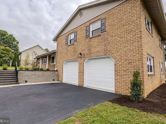 2nd image of 220 Hartzell Dr