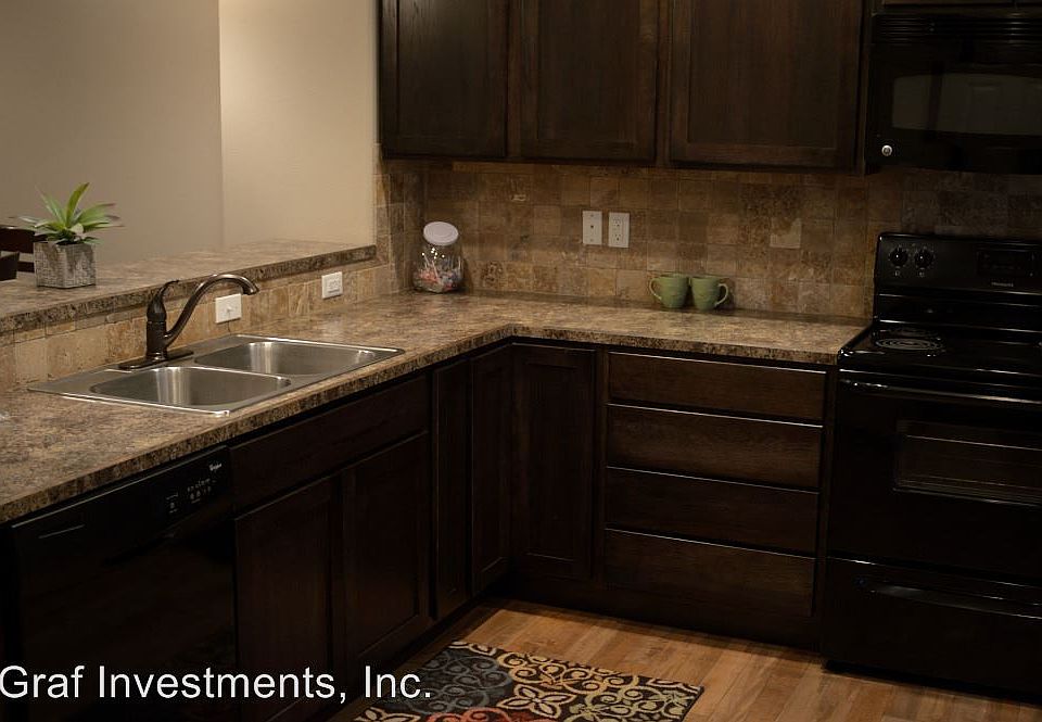 1st image of 204 Valleyview Ave APT 01