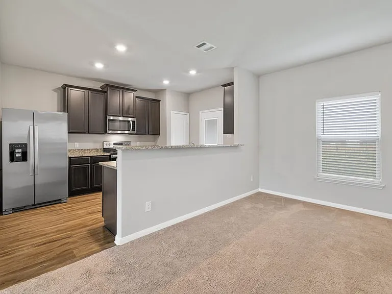19300 Andrew Jackson St — Photo 10
