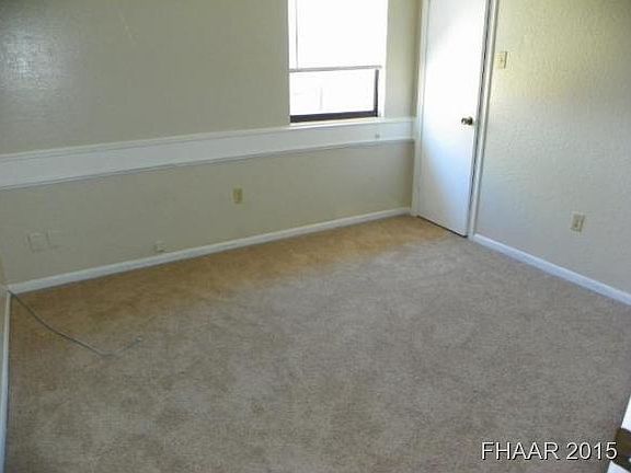 4th image of 3517 Plains Dr