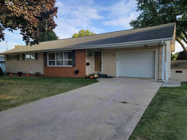 517 6th Ave E, Cresco, IA 52136