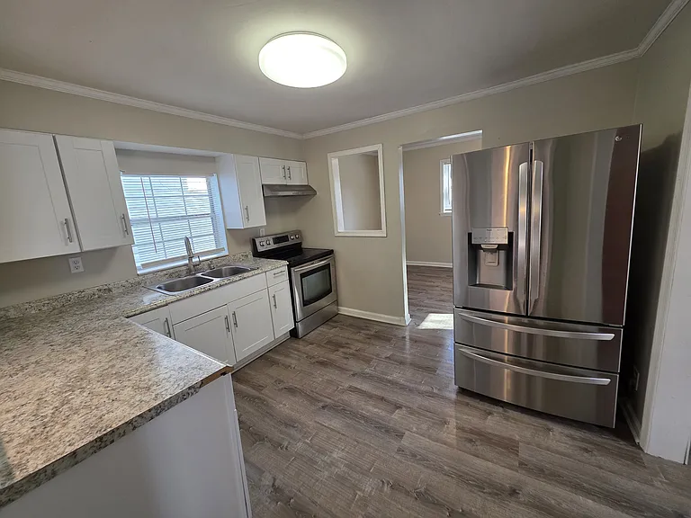 388 Poplar Ave — Photo 10