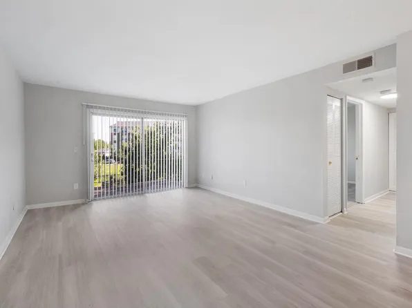 325 Orchard Trace Ln #400-3, Charlotte, NC 28213