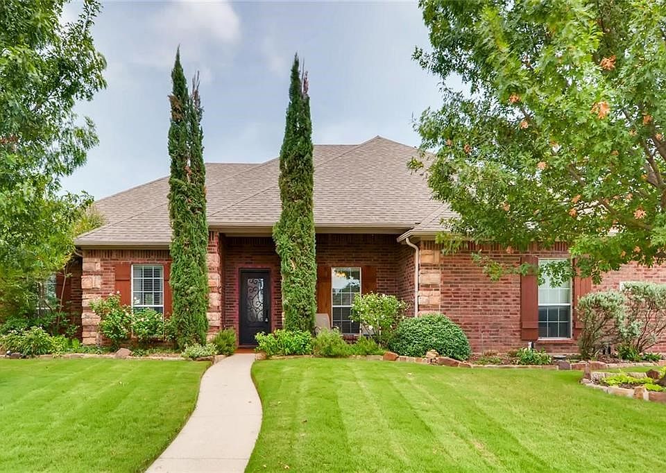 Sendera Ranch on 1/2 acre.