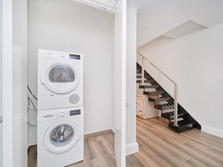 92 Morningside Ave #1C — Photo 10