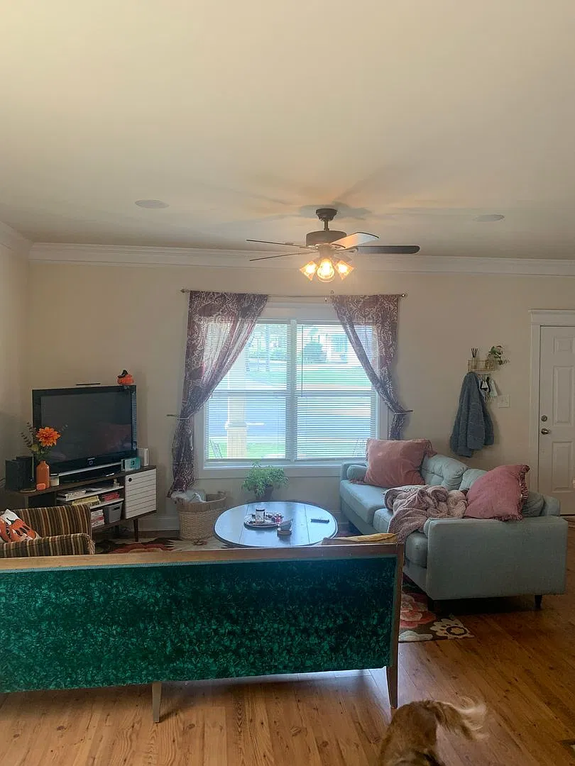 Cute 4 Bedroom Near Downtown for Pre-Lease — Photo 4