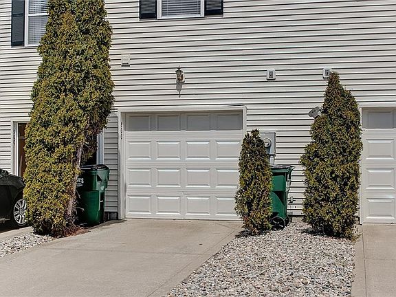 2nd image of 13320 White Granite Dr Unit 800