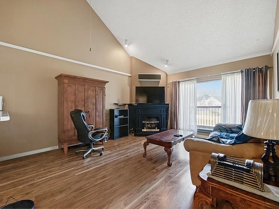 3rd image of 45875 Cheam Ave #203