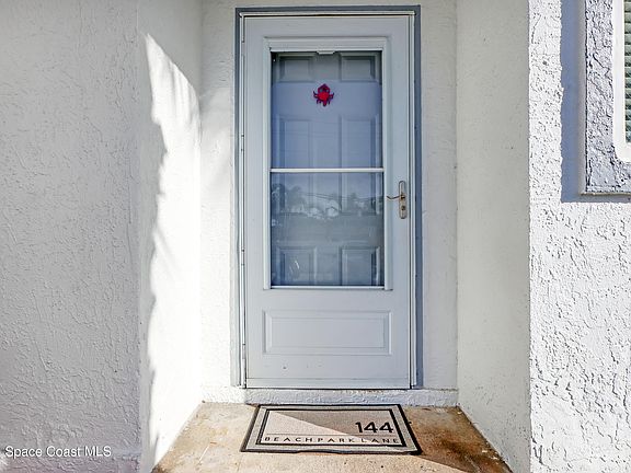 3rd image of 144 Beach Park Ln #39