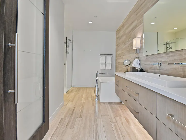 333 Main St #34 — Photo 16