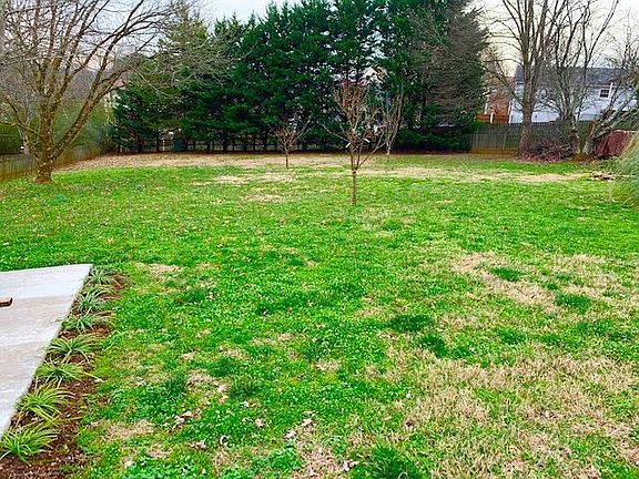 4th image of 1636 Dunraven Dr