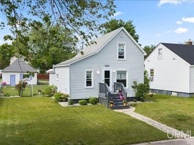1214 Montana Ave, Gladstone, MI, 49837