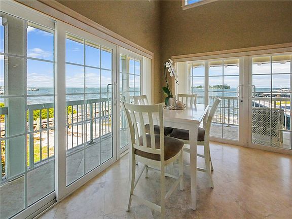 3rd image of 850 Indian River Dr