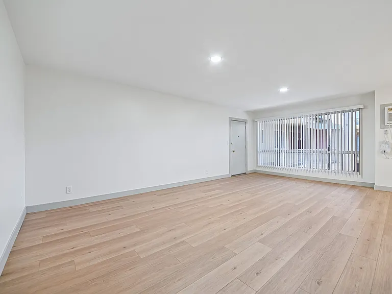 El Dorado - 1342 N. Fuller Avenue — Photo 39
