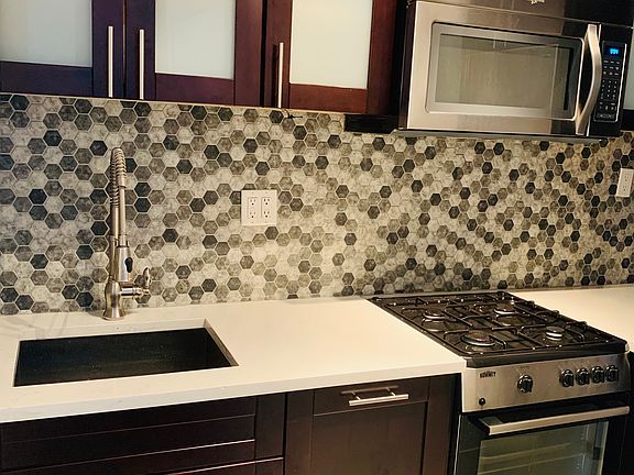 4th image of 301 E 63rd St APT 9A