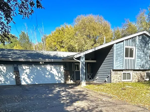 761 116th Ave NE, Blaine, MN 55434