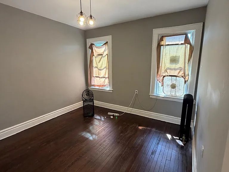 845 S 19th St #3R — Photo 3