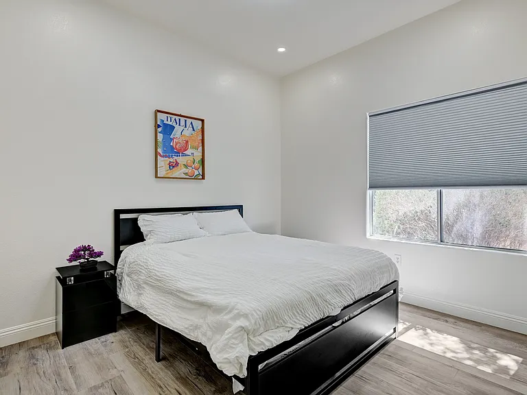 2305 W Horizon Ridge Pkwy #1512 — Photo 18