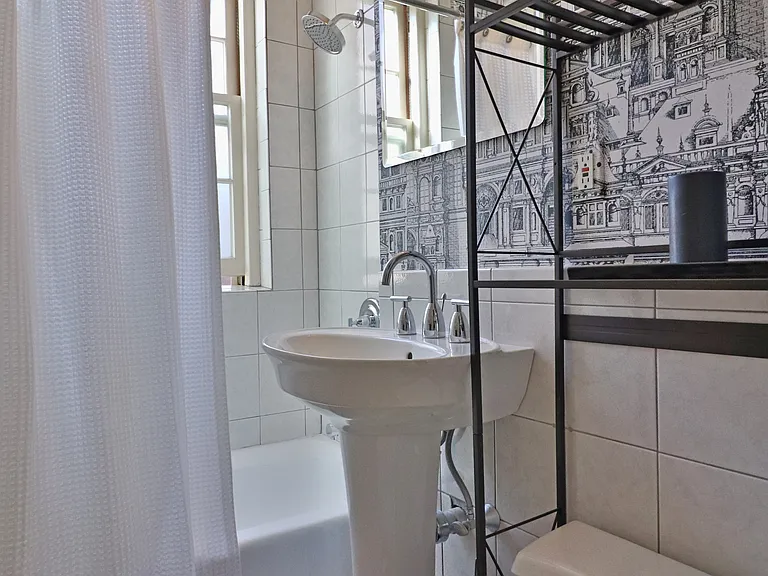 141 Beaconsfield Rd #3 — Photo 11