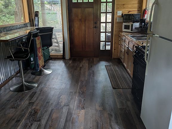 4th image of 805 Caldwell St #3