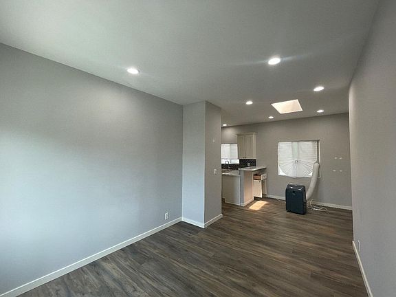 2nd image of 1517 W 12th Pl APT 9