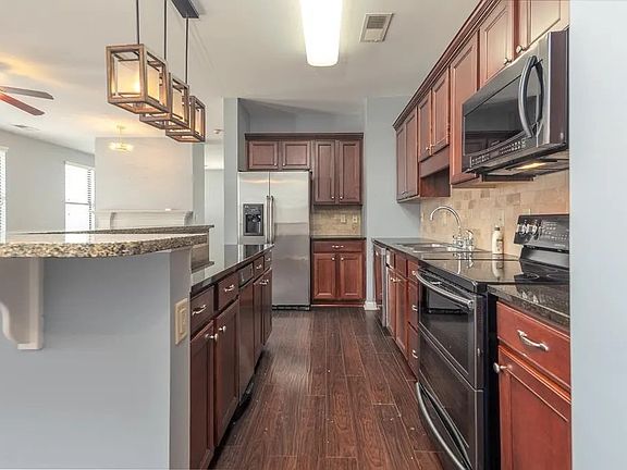 3rd image of 721 Litty Ct APT 201