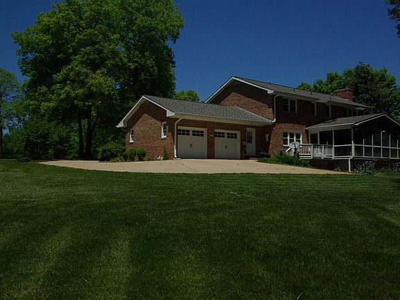 4th image of 412 Garden Grove Ct