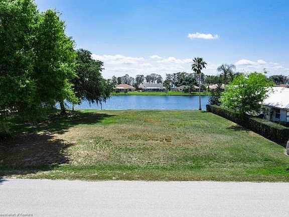 2nd image of 6208 Aquavista Dr