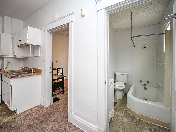 5th image of 2316 Chickasaw St #1