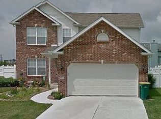 933 Allenbrook Ave, O'Fallon, IL 62269