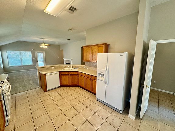 4th image of 1216 Heritage Park Dr