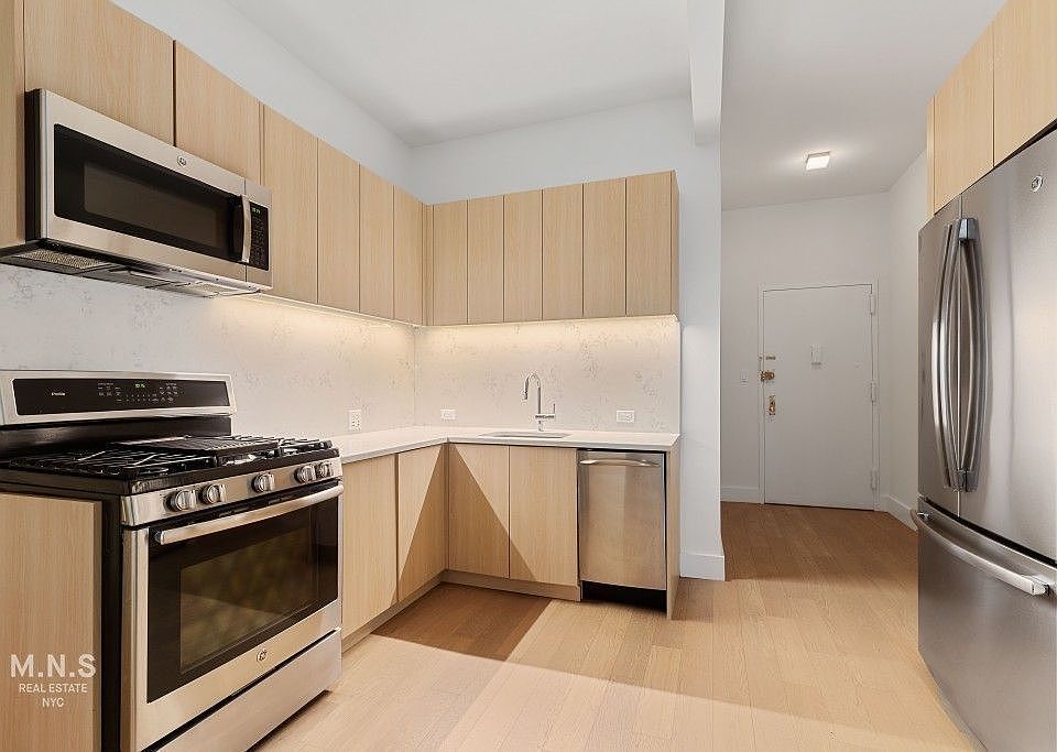 1st image of 31 E 31st St #5HH
