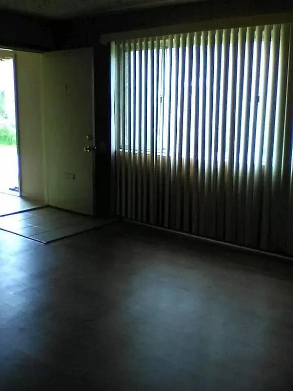 2 bed, 900 sqft, $700 — Photo 3