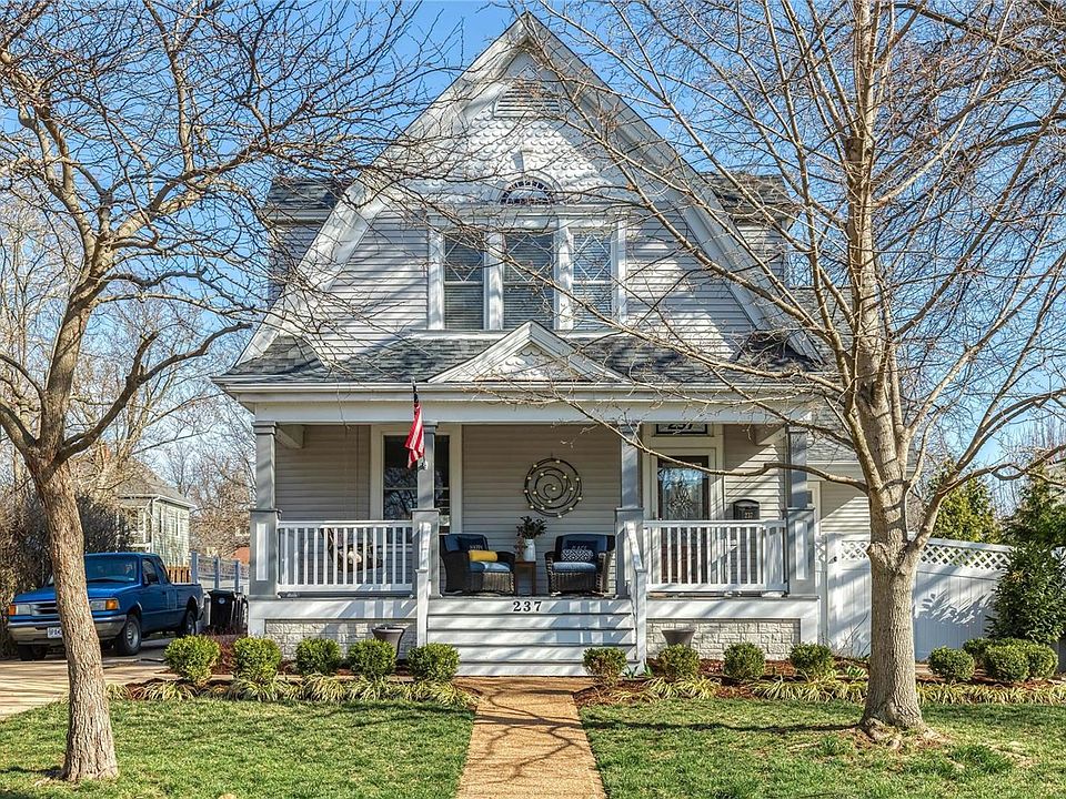 1st image of 237 W Jefferson Ave