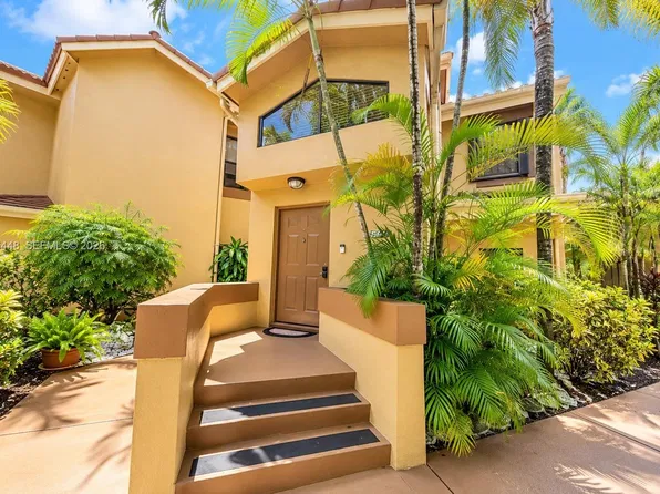 15515 Miami Lakeway N APT 204-11, Miami Lakes, FL 33014