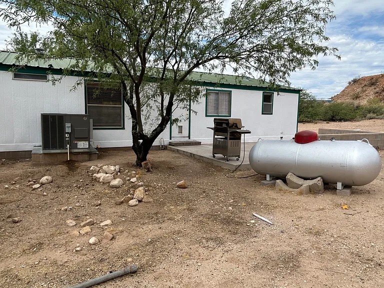 1805 N Desert Tortoise Rd — Photo 2