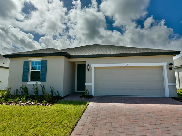 1204 Pampus Dr, Daytona Beach, FL 32124