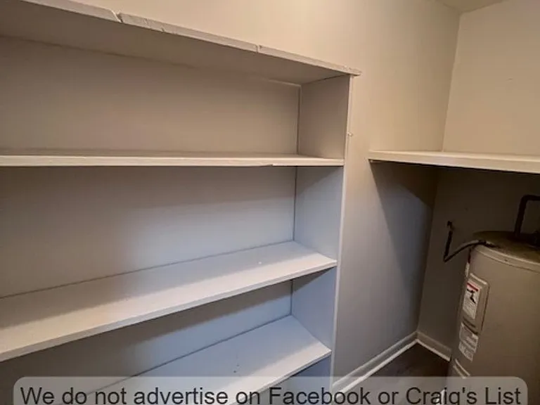 1021 W Rowan St — Photo 12