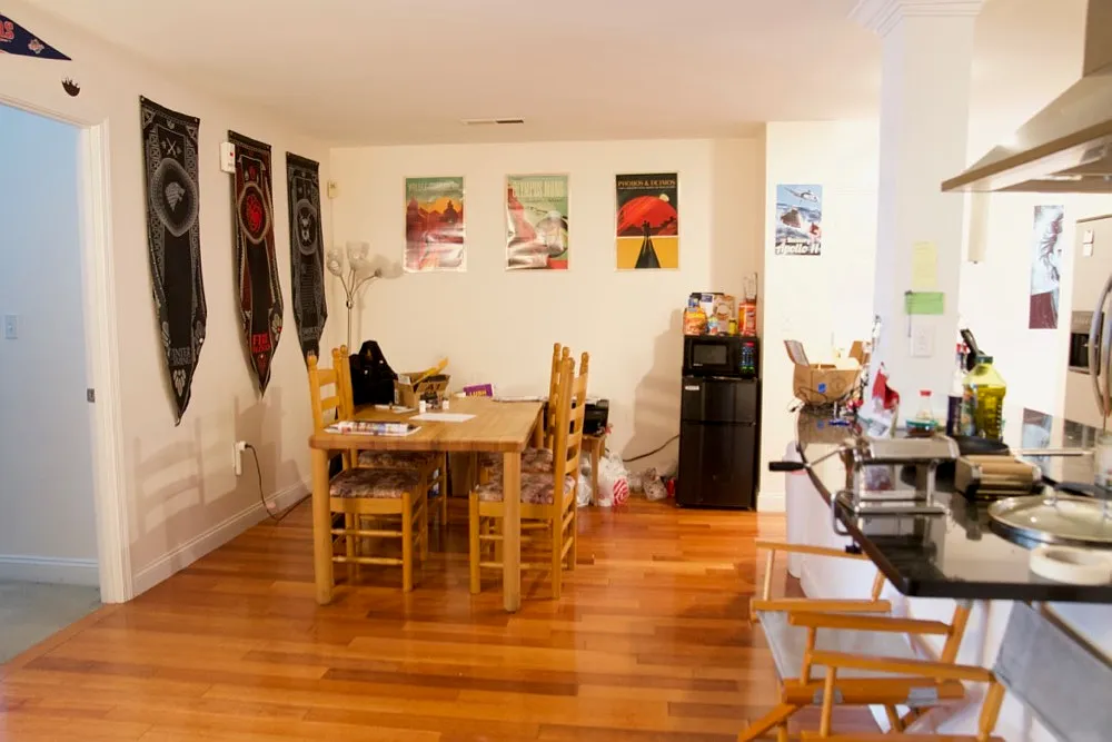 3 bed, 1082 sqft, $4,950 — Photo 2